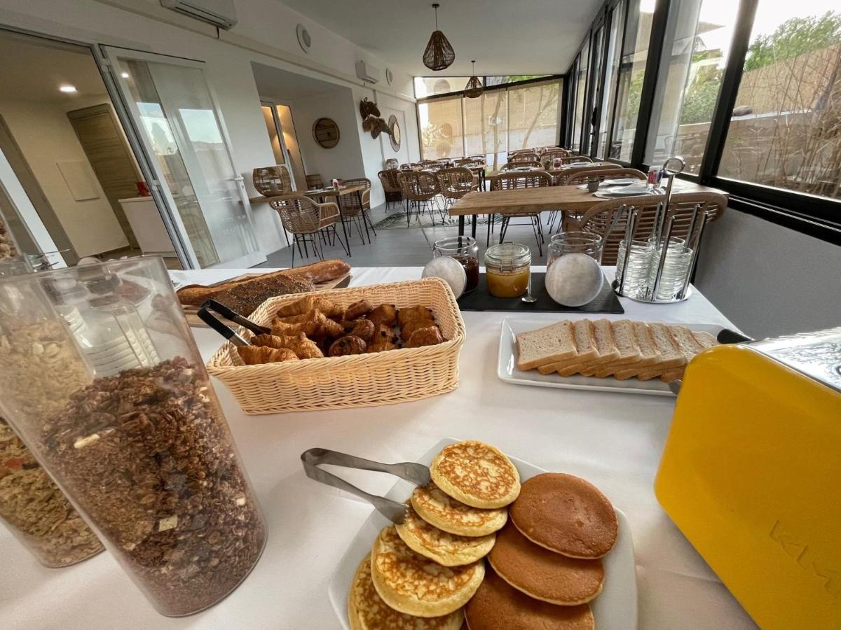 Hotel L'Escale Cote Port LʼÎle-Rousse Zewnętrze zdjęcie