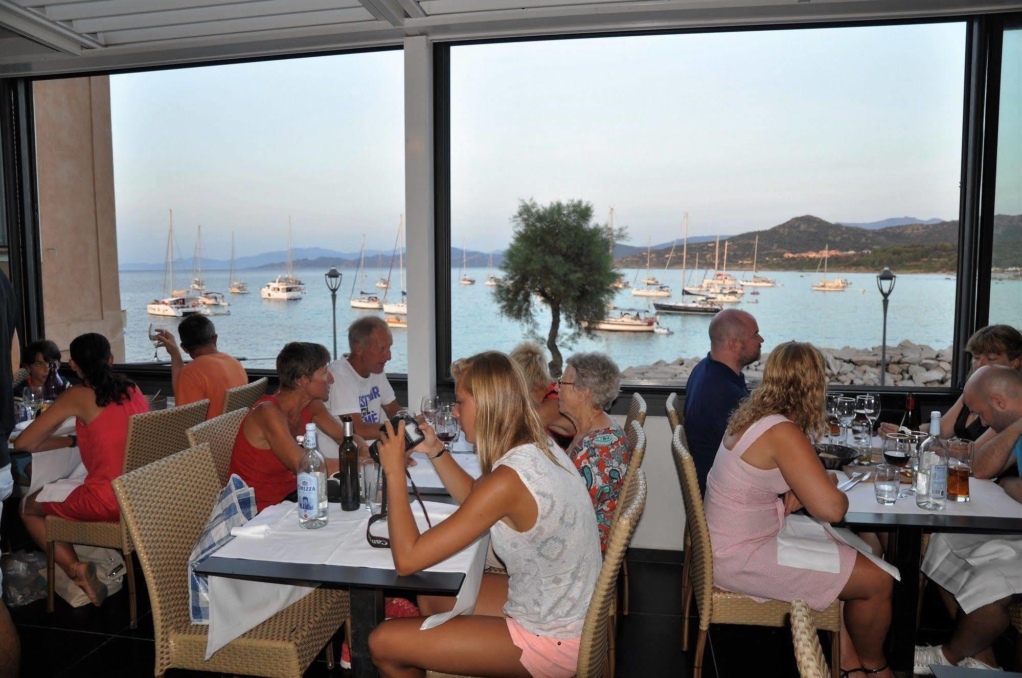 Hotel L'Escale Cote Port LʼÎle-Rousse Zewnętrze zdjęcie